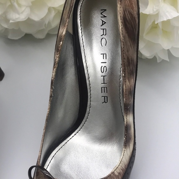 Marc FISHER LEOPARD PRINT OPEN TOE HIGH HEEL SHOES - Picture 3 of 6